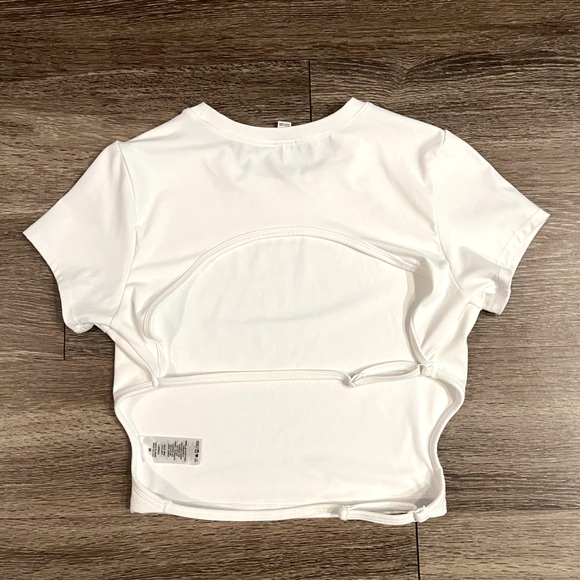 Garage | Mikayla Open Back Tee in White Size Medium - Picture 5 of 6